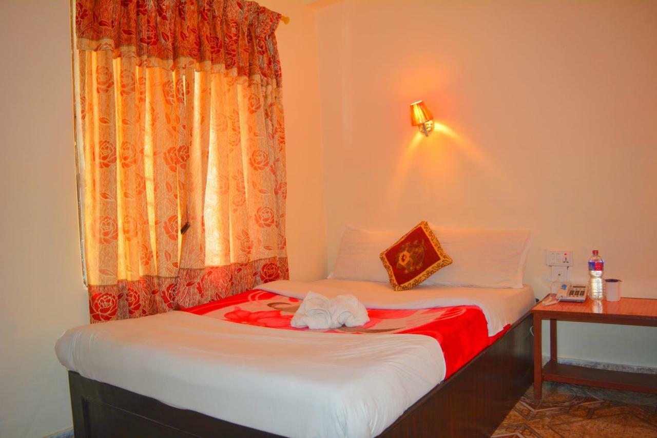 Hotel Direction Pokhara Exterior photo